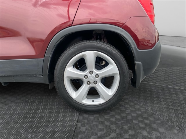 Vehicle image 35 of 37