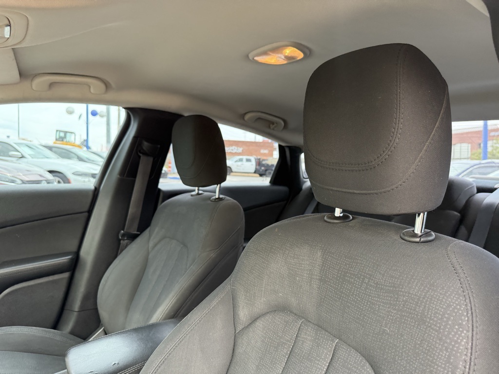 Vehicle image 12 of 22