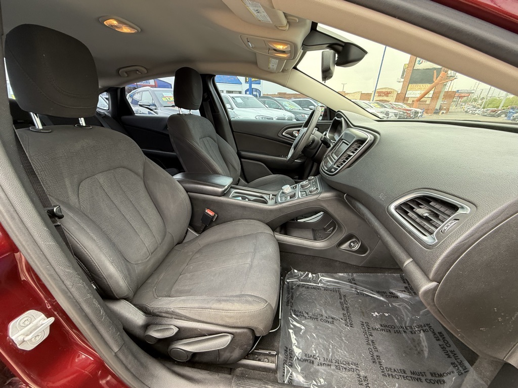 Vehicle image 20 of 22