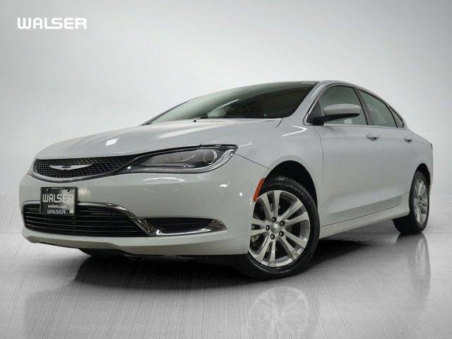 2016 Chrysler 200 Limited Image 1 of 28