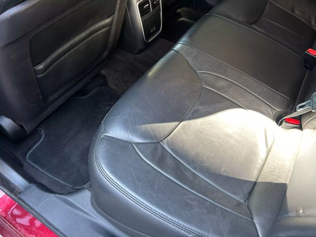 Vehicle image 16 of 44