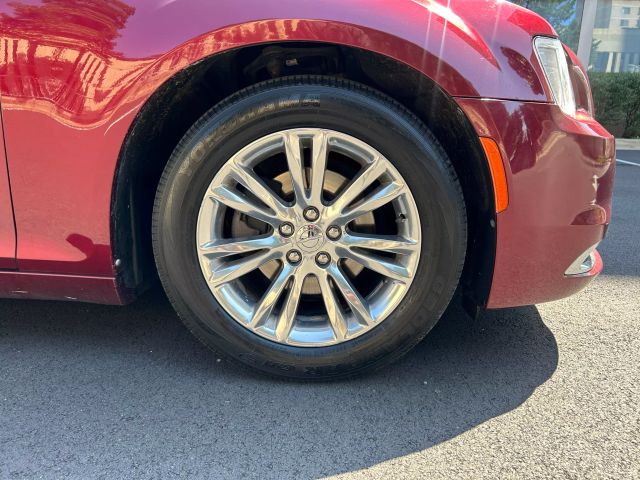 Vehicle image 6 of 44