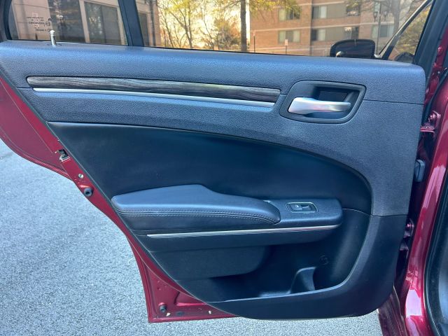 Vehicle image 15 of 44