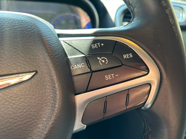Vehicle image 35 of 44