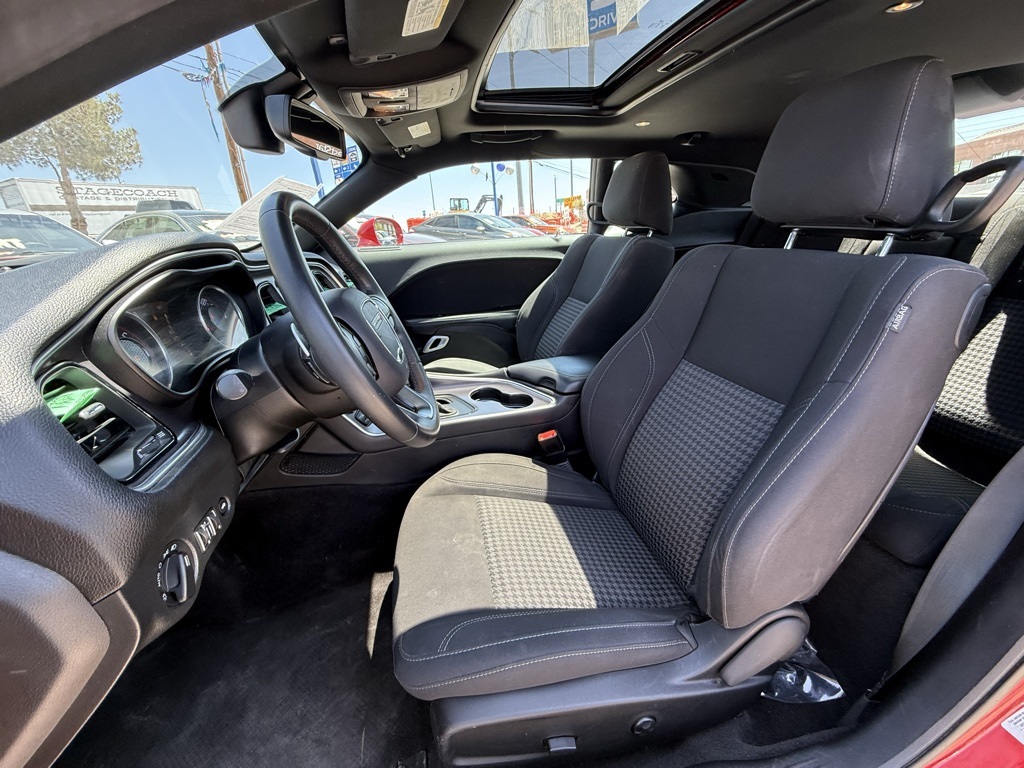 Vehicle image 11 of 23