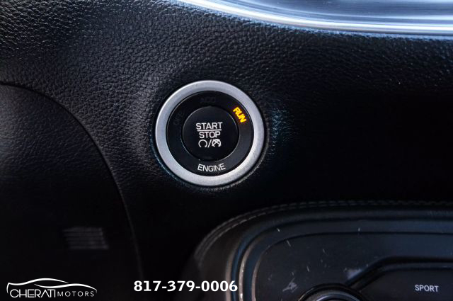 Vehicle image 13 of 31