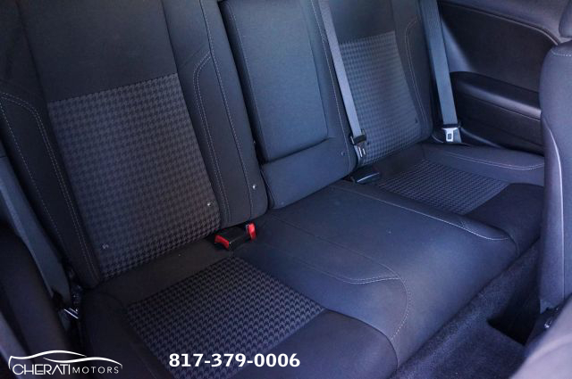 Vehicle image 27 of 31