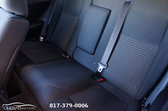 Vehicle image 22 of 31