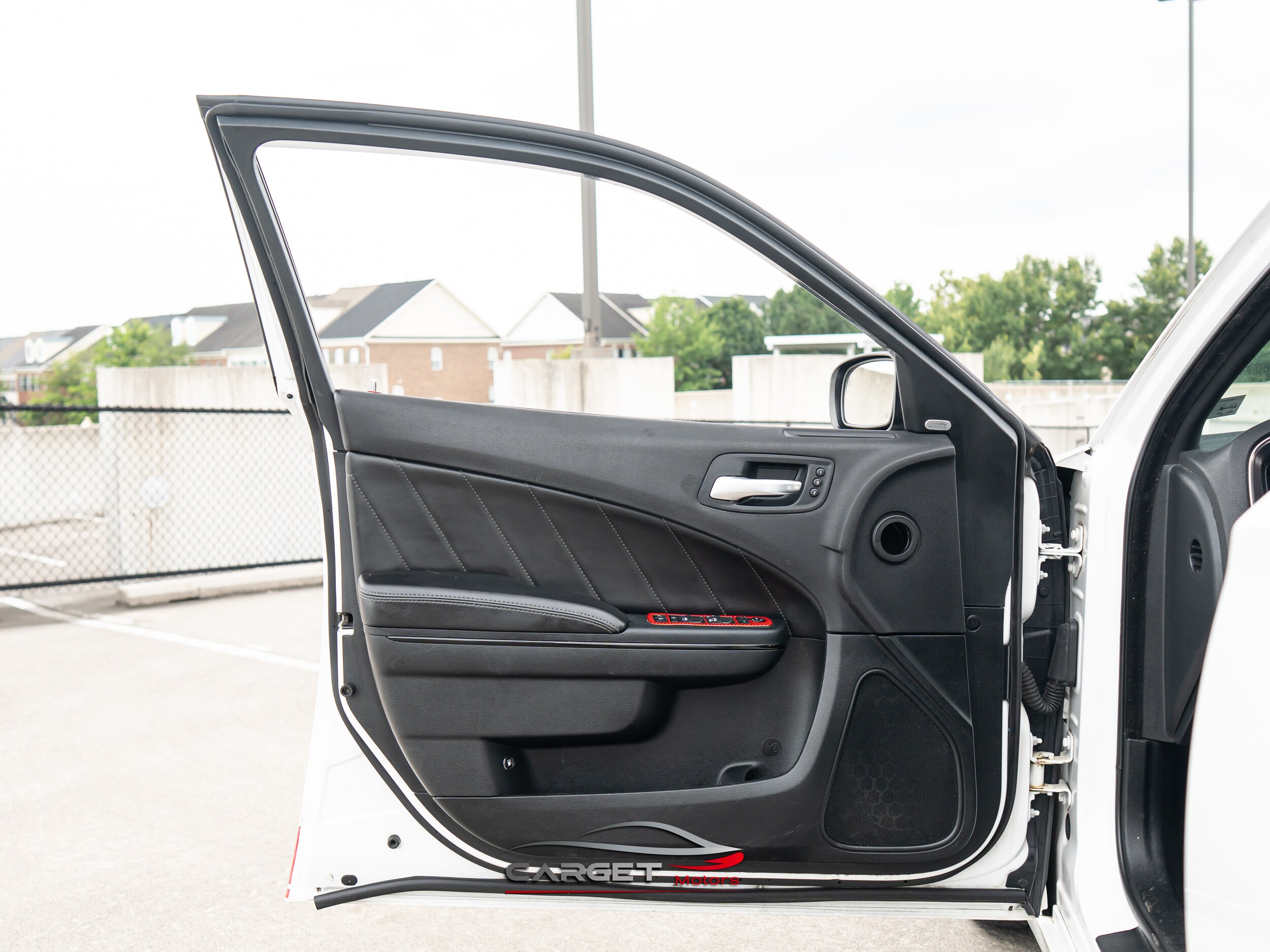 Vehicle image 23 of 49
