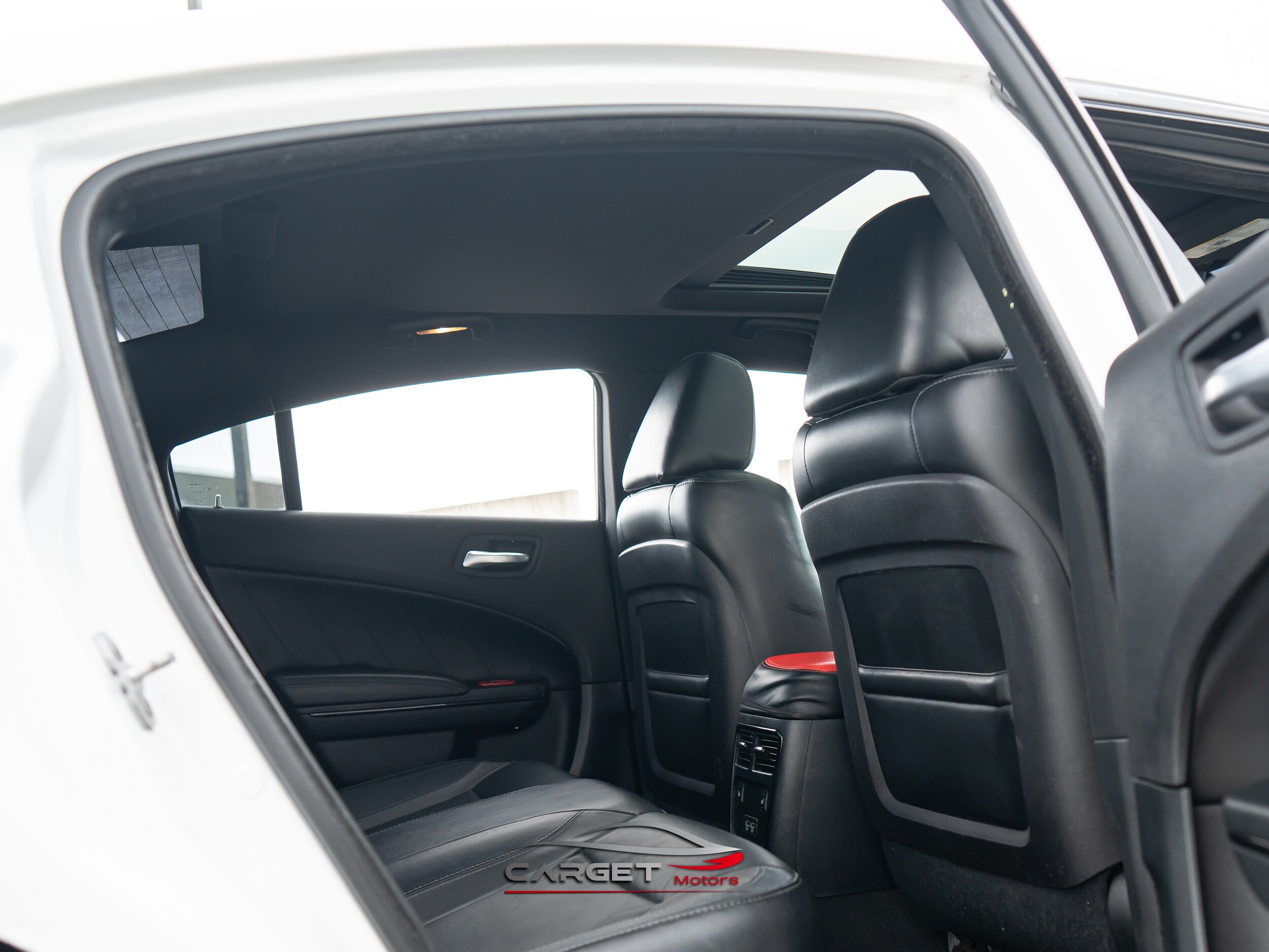 Vehicle image 17 of 49