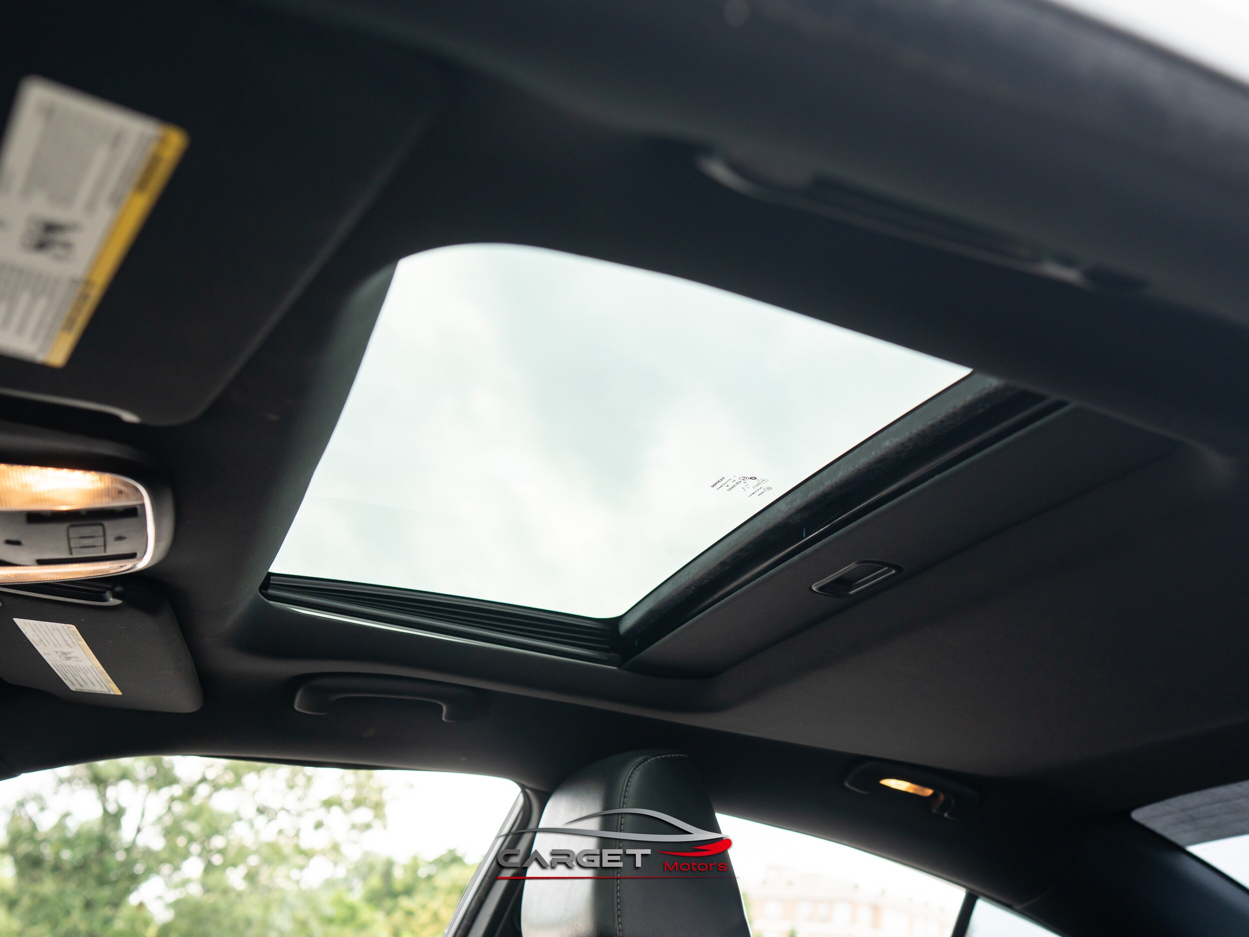 Vehicle image 24 of 49