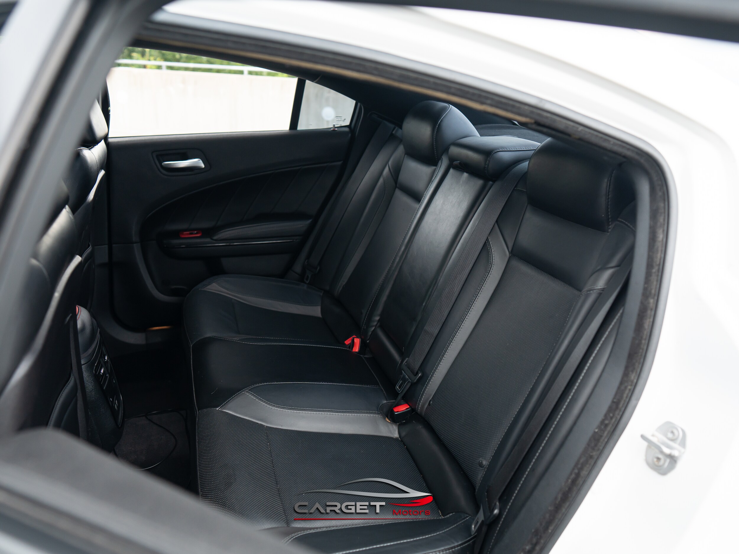 Vehicle image 15 of 49