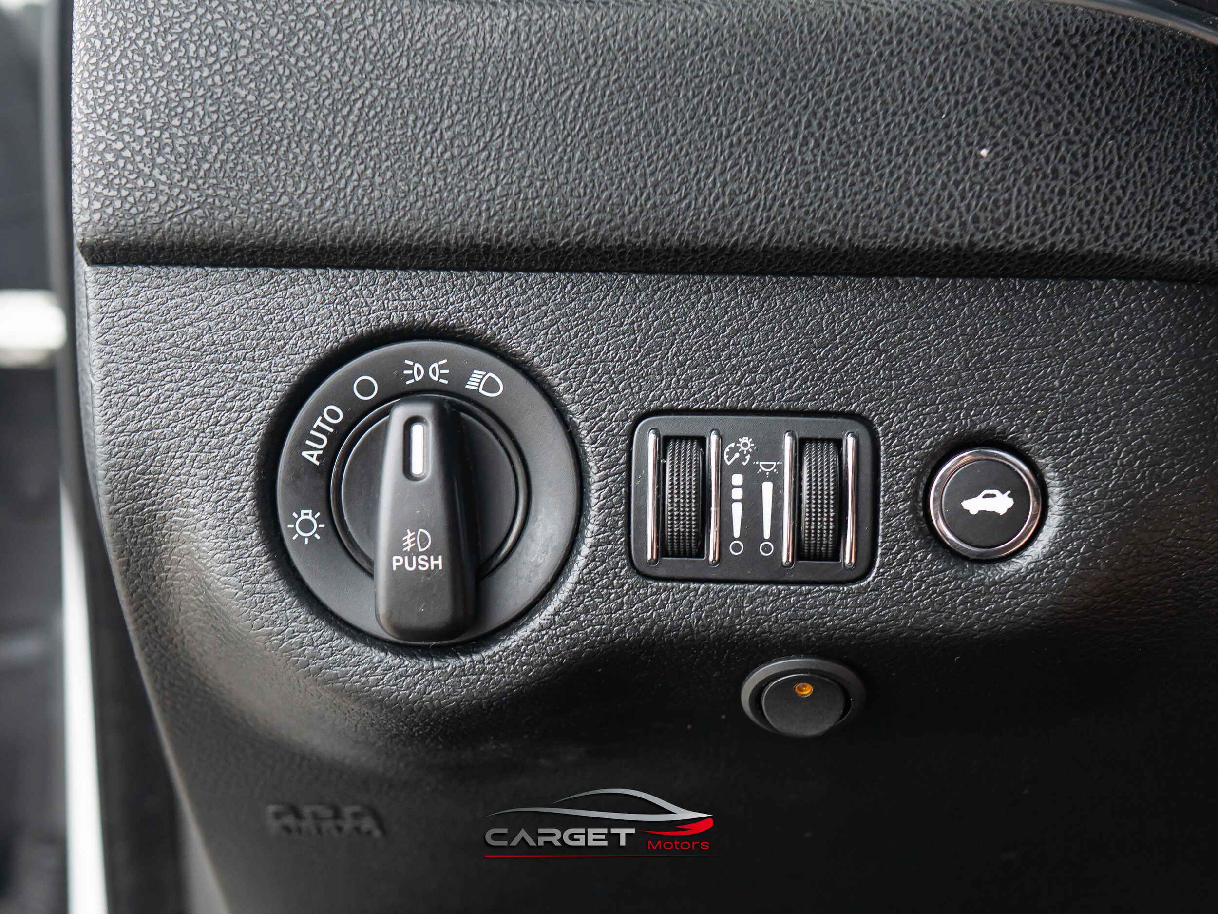 Vehicle image 48 of 49