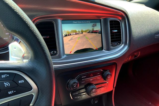 Vehicle image 18 of 35