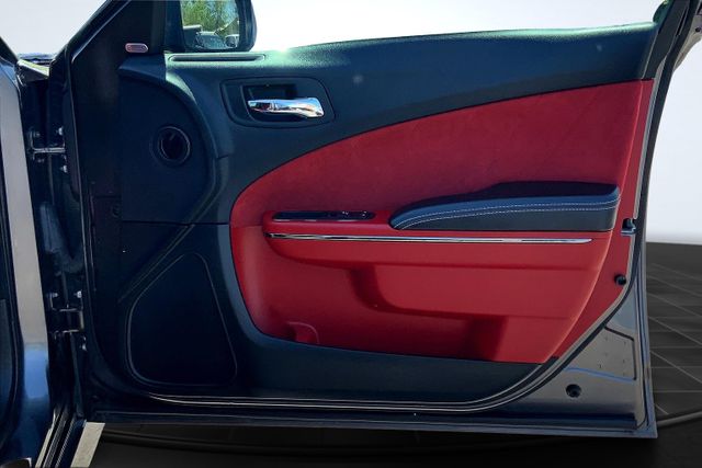 Vehicle image 24 of 35