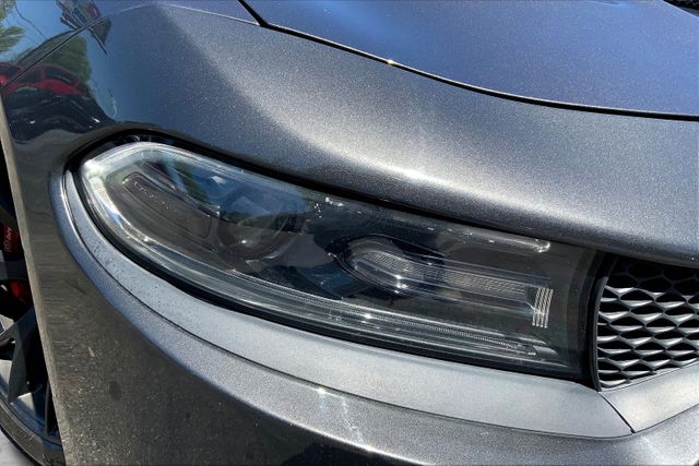 Vehicle image 8 of 35