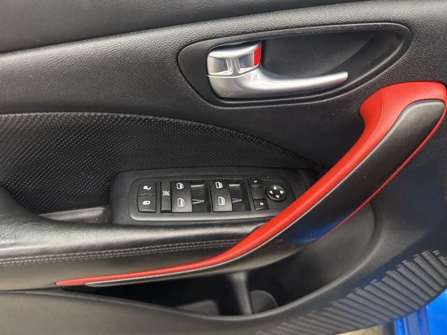 Vehicle image 19 of 29