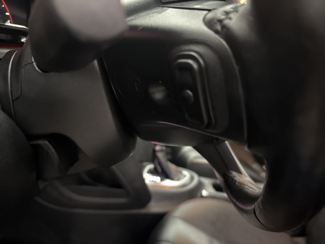 Vehicle image 21 of 29