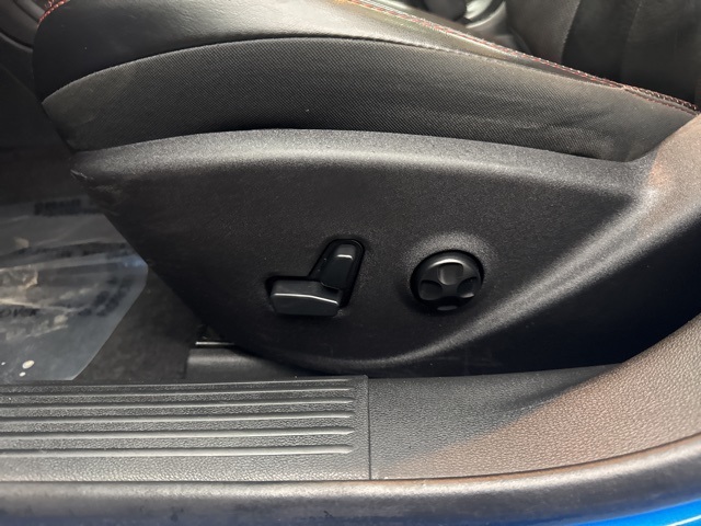Vehicle image 22 of 29