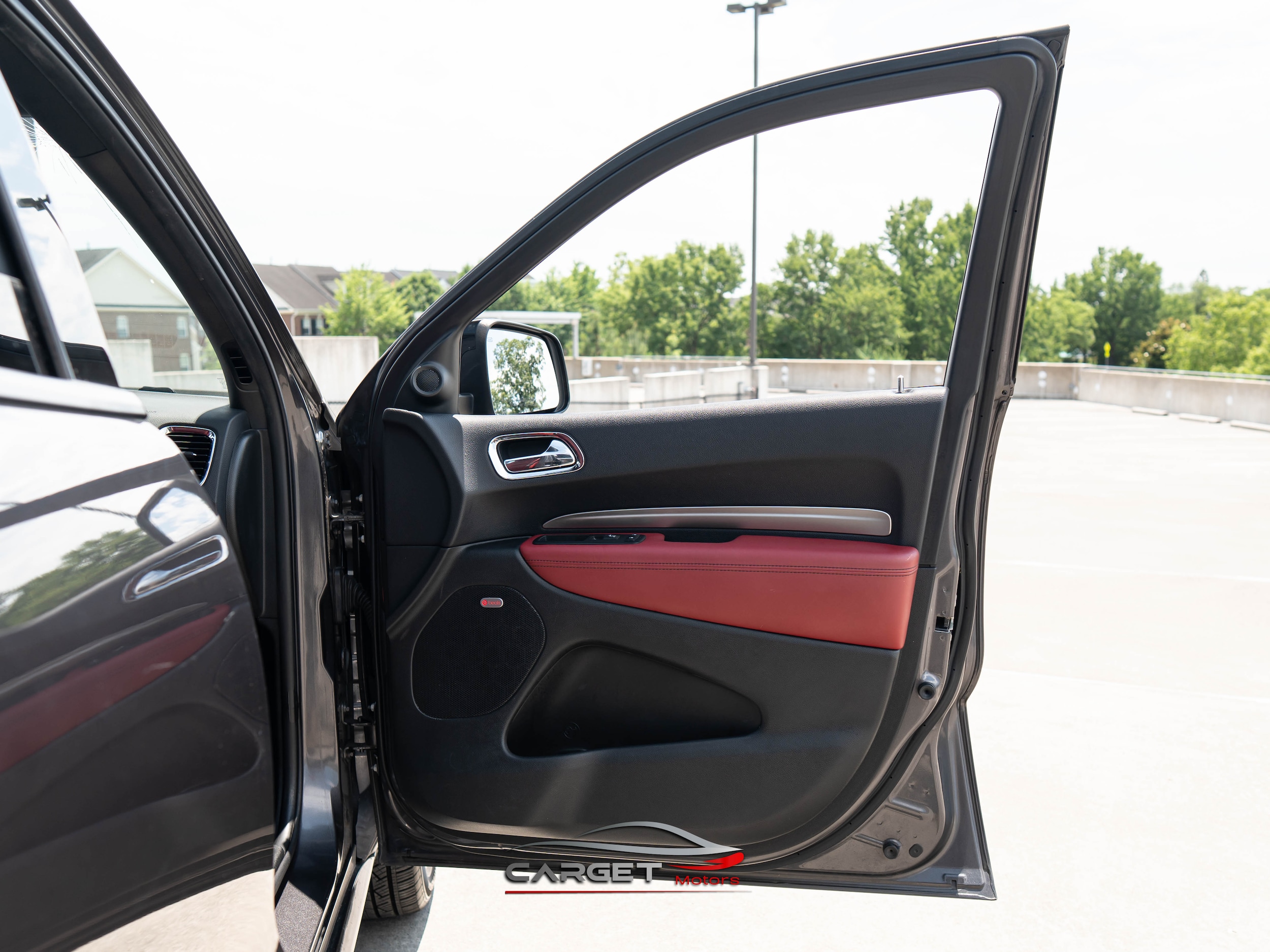 Vehicle image 42 of 61