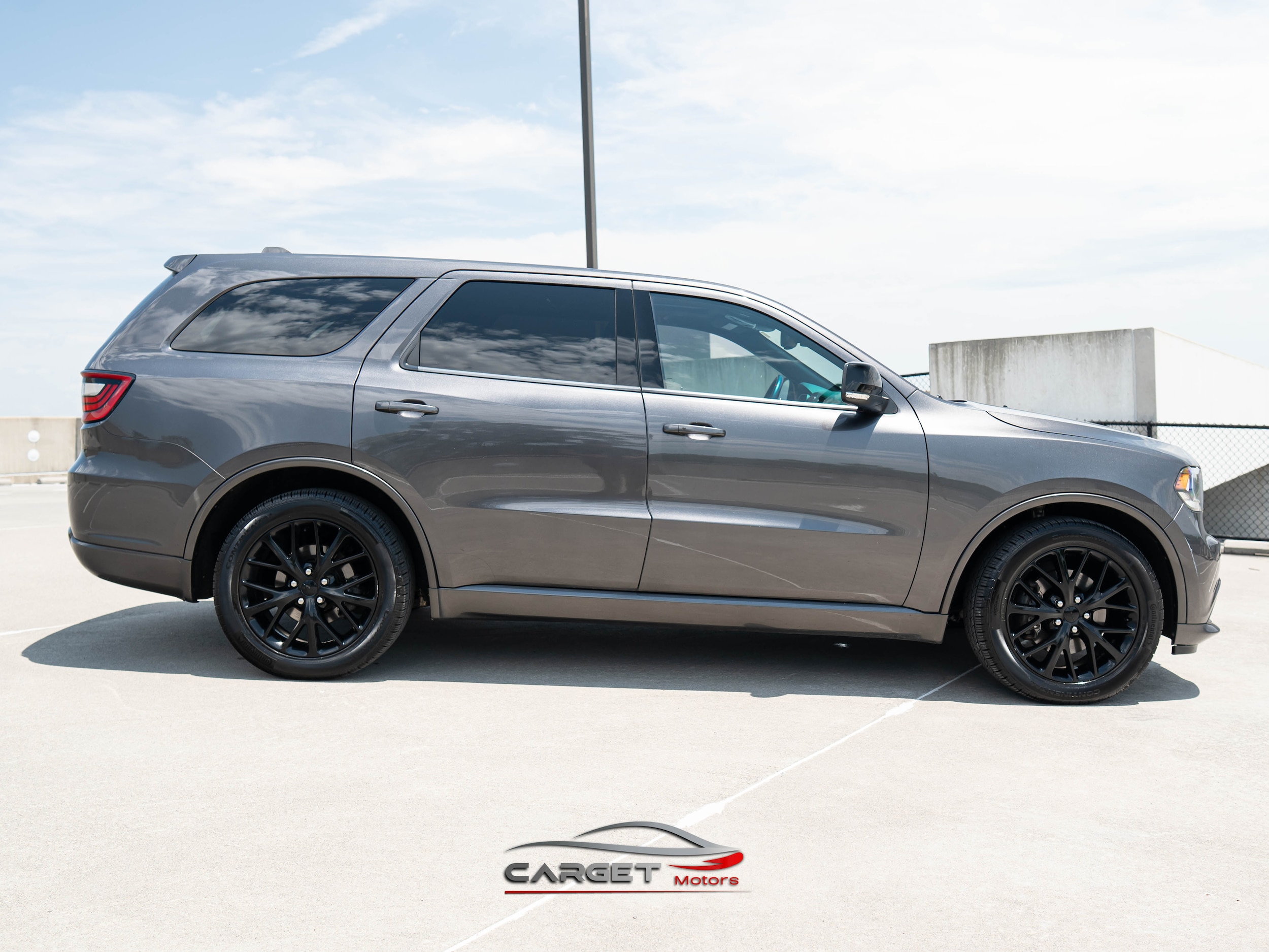 Vehicle image 4 of 61