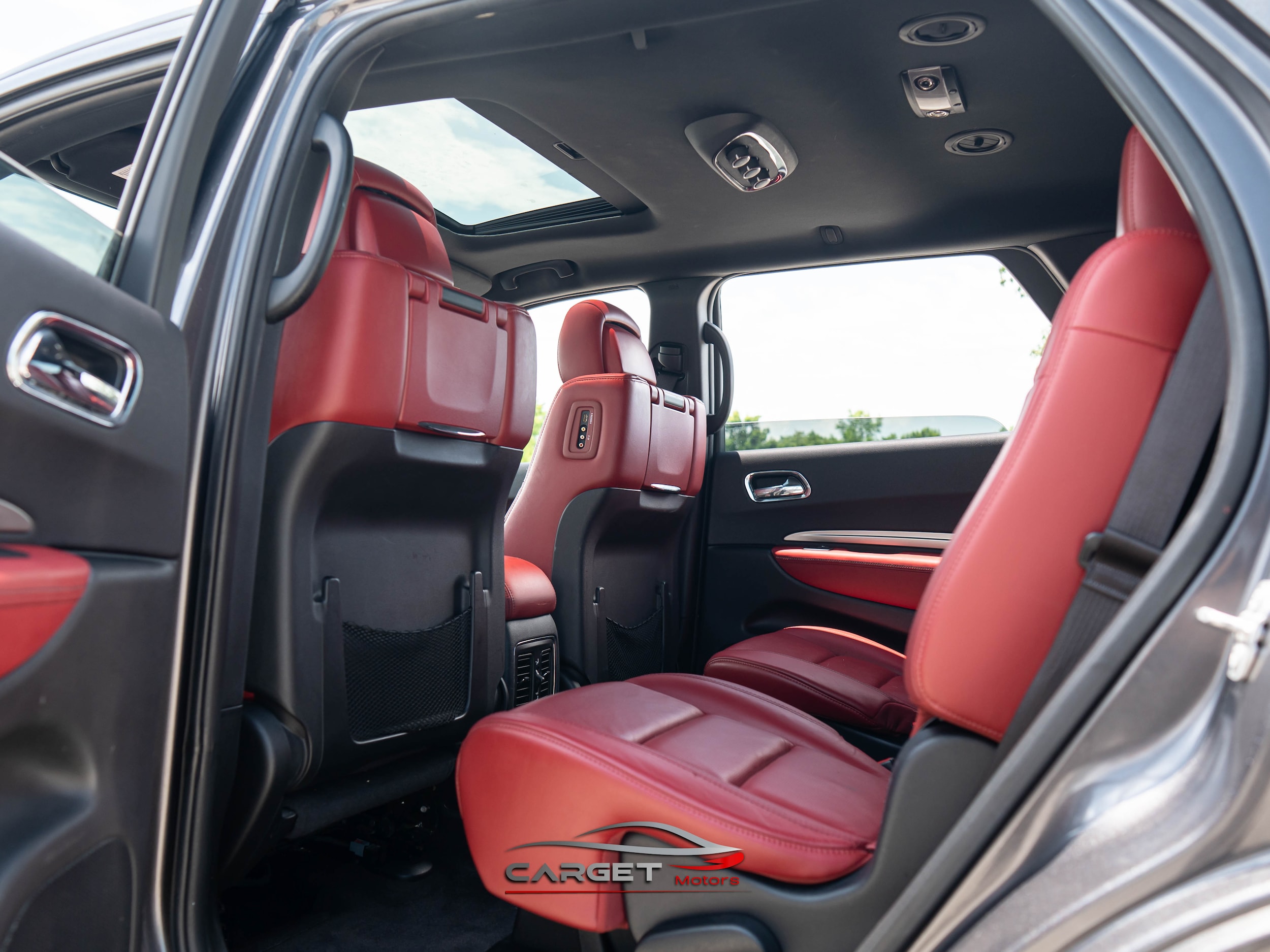 Vehicle image 20 of 61