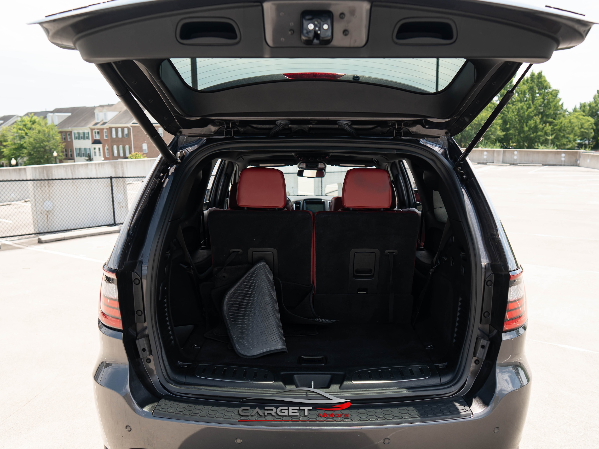 Vehicle image 47 of 61