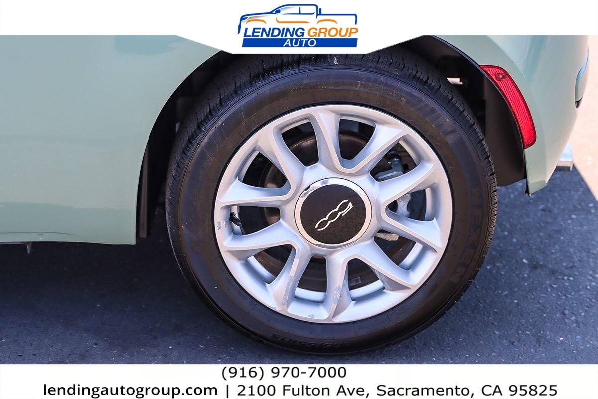 Vehicle image 10 of 24