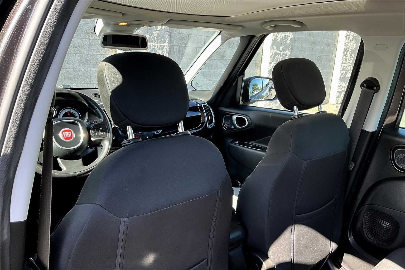 Vehicle image 34 of 36