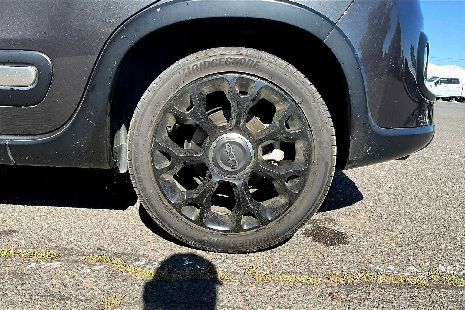 Vehicle image 12 of 36
