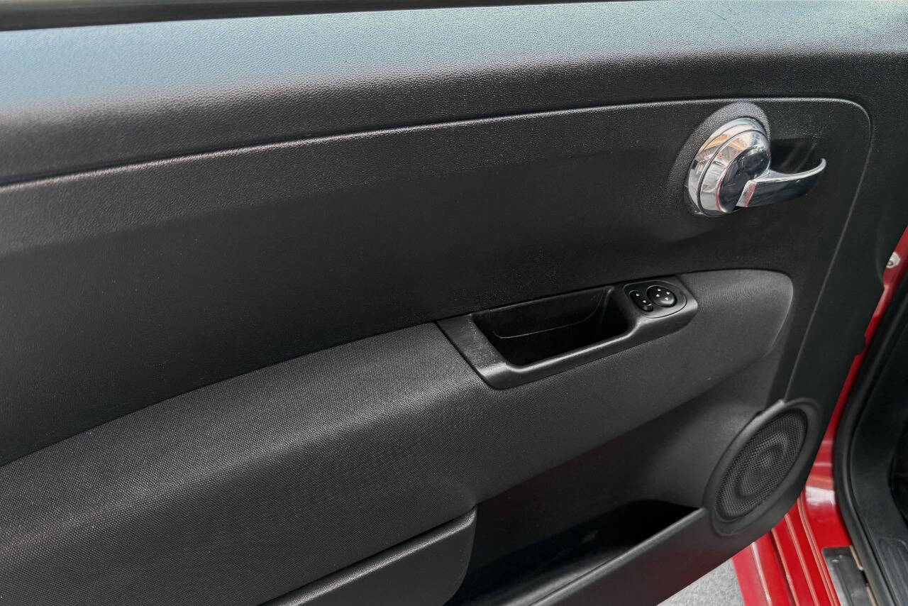Vehicle image 15 of 30