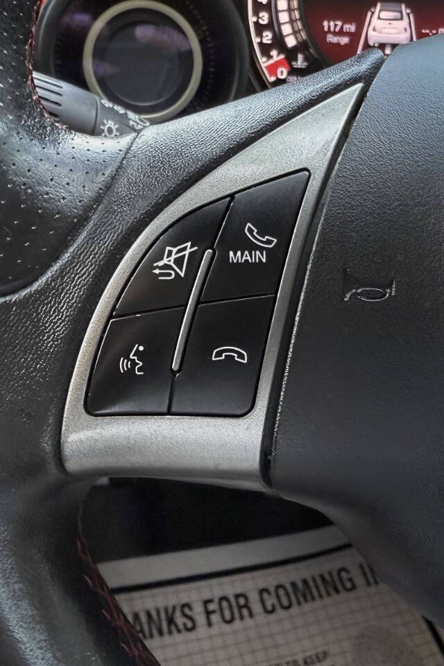 Vehicle image 24 of 30