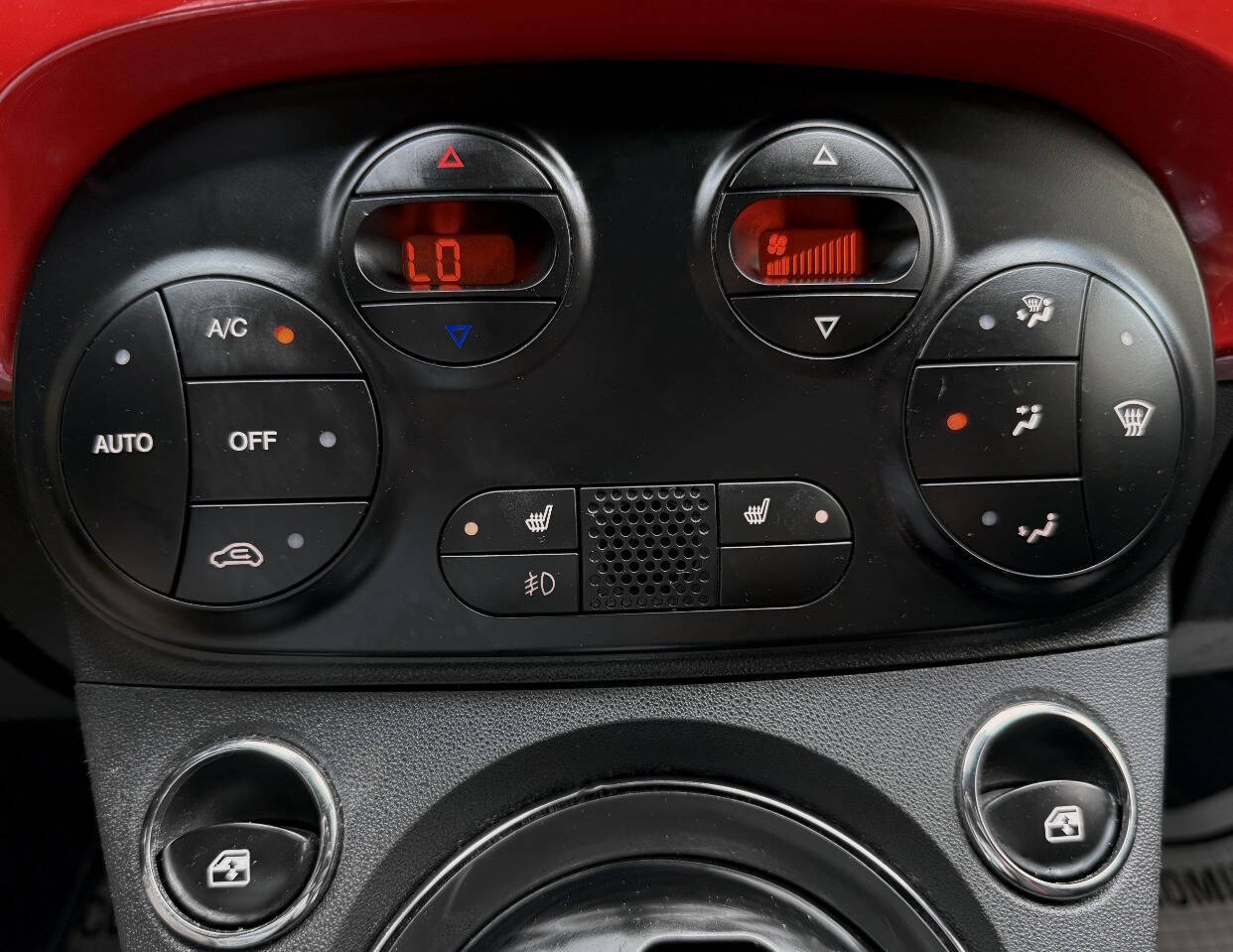 Vehicle image 27 of 30