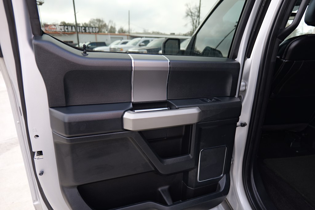 2016 Ford F-150 Image 25 of 44