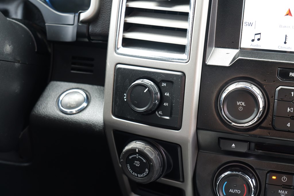 2016 Ford F-150 Image 34 of 44