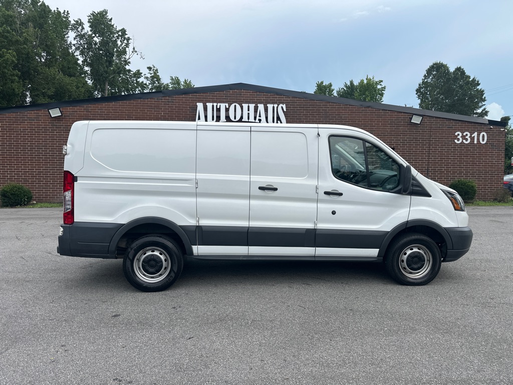 Vehicle image 5 of 28