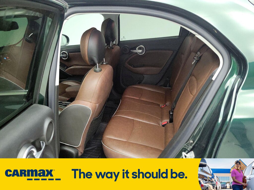 Vehicle image 11 of 29