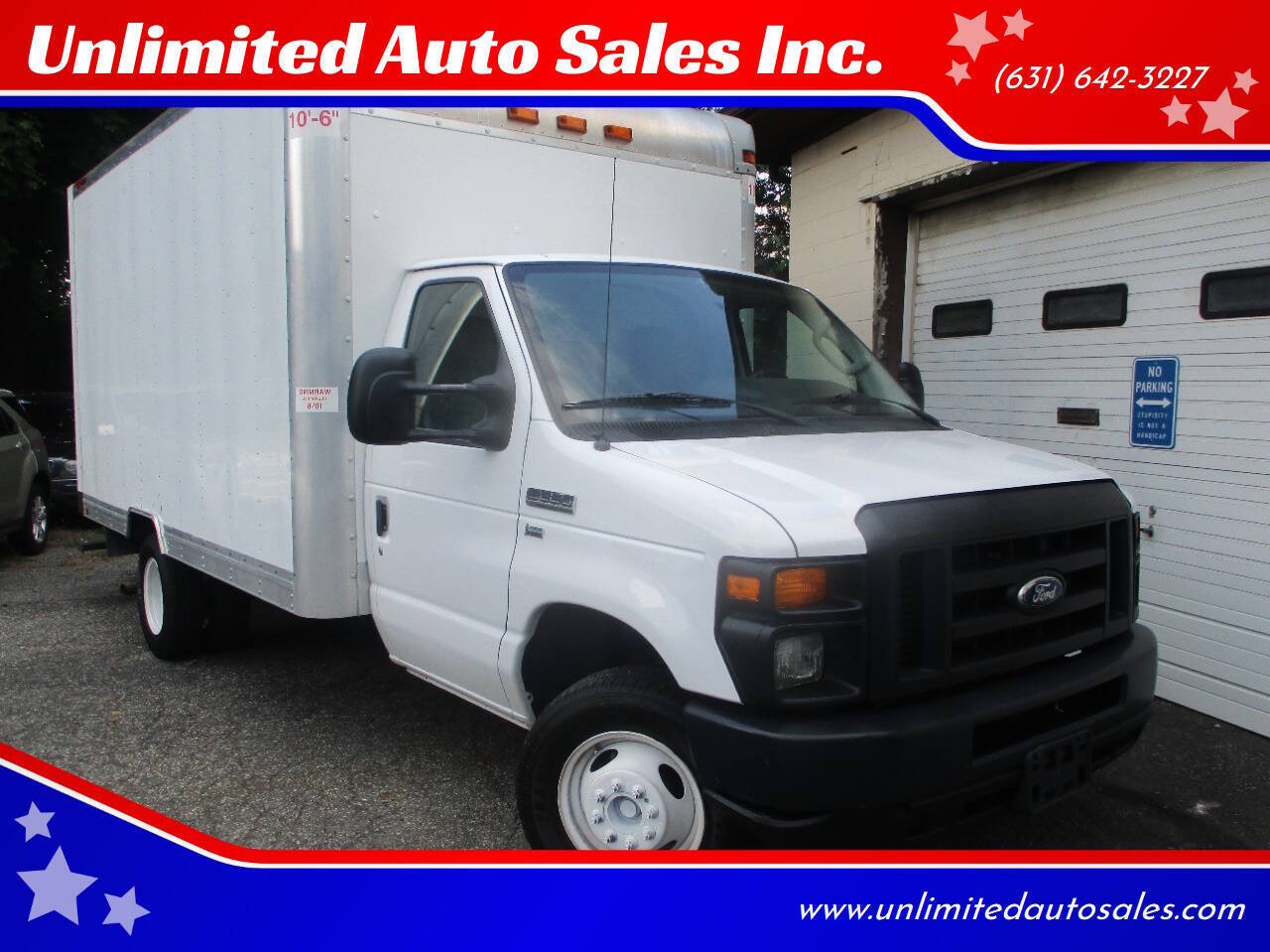 2016 Ford Econoline Base Image 2 of 15