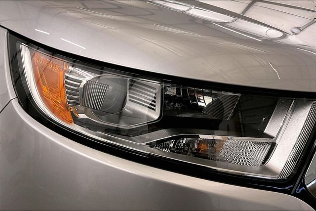 2016 Ford Edge SEL Image 25 of 33