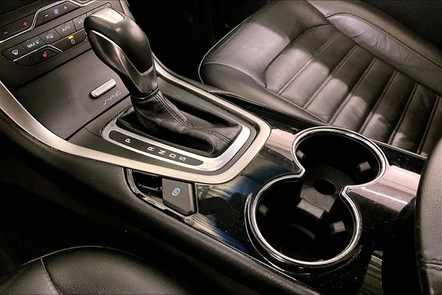 2016 Ford Edge SEL Image 22 of 33