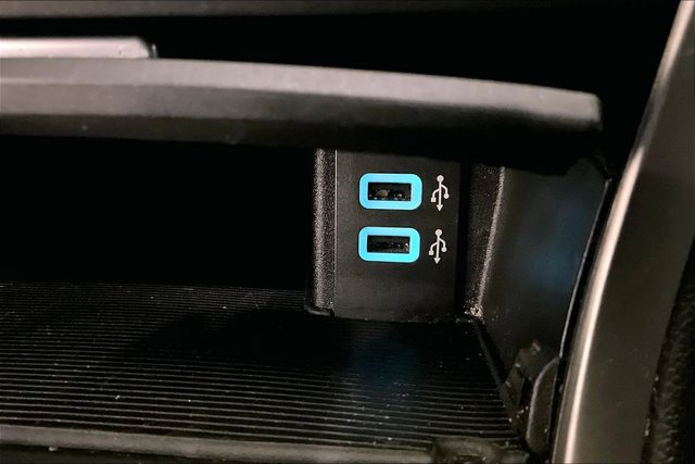 2016 Ford Edge SEL Image 30 of 33