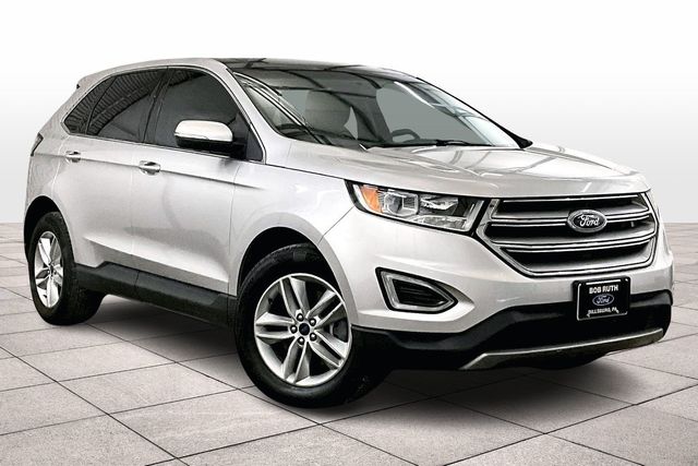 2016 Ford Edge SEL Image 3 of 33