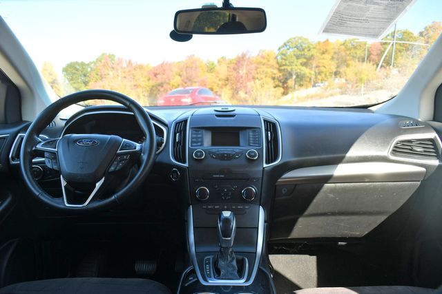 Vehicle image 15 of 27