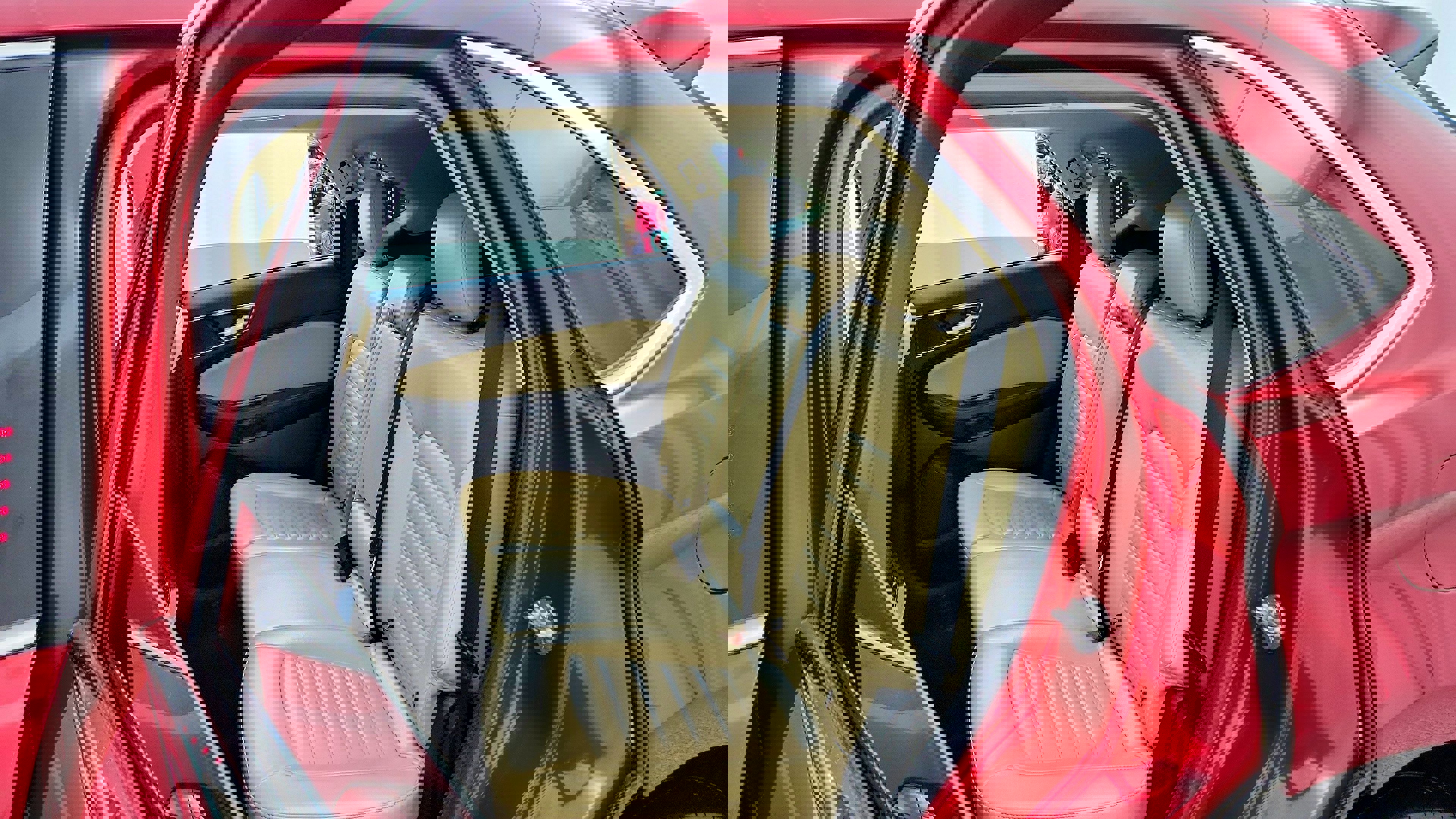 Vehicle image 27 of 32