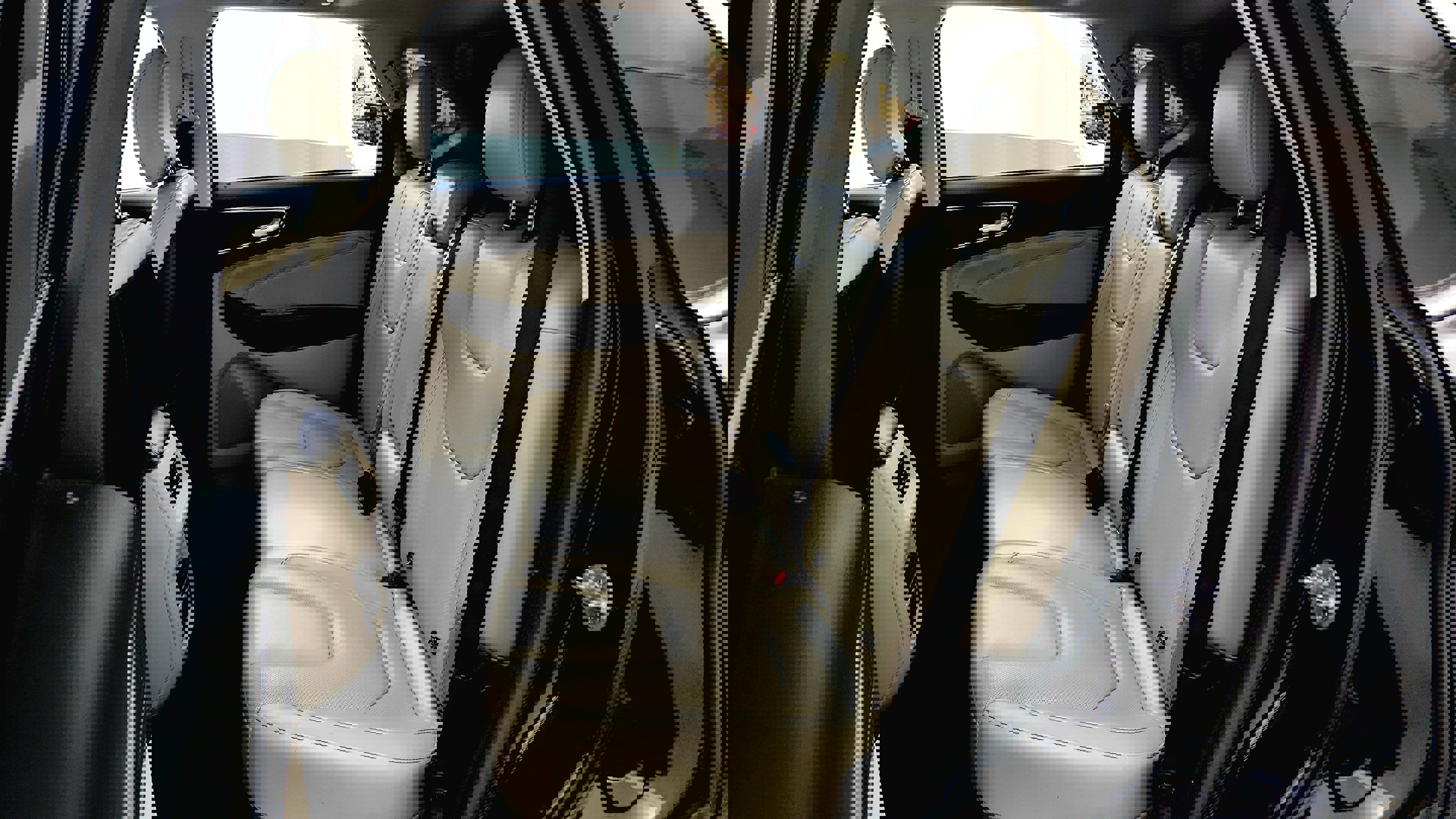Vehicle image 30 of 35