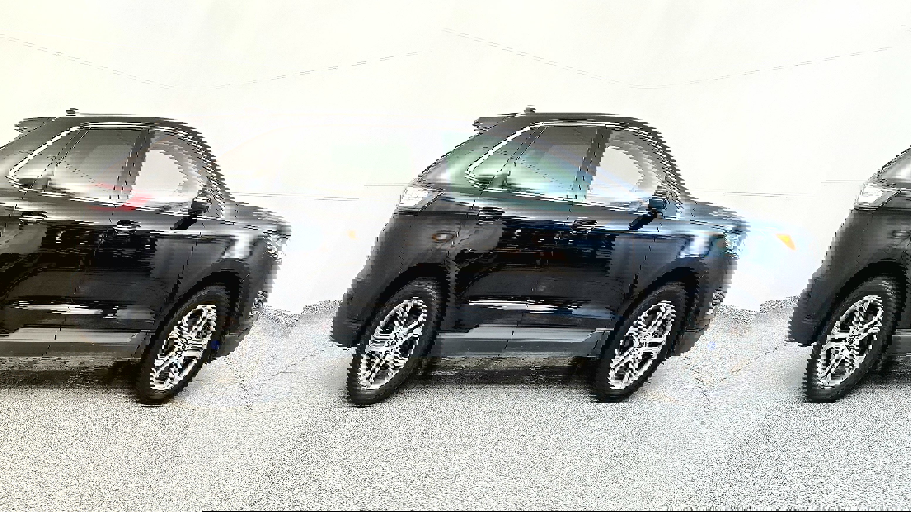 Vehicle image 7 of 35