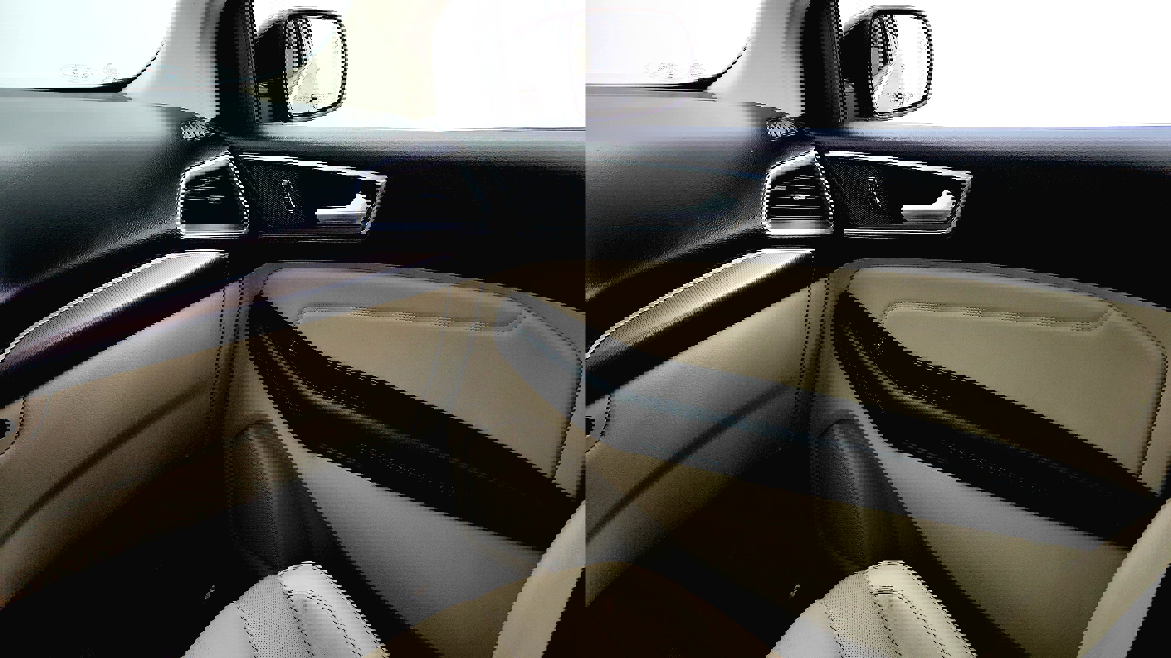 Vehicle image 29 of 35