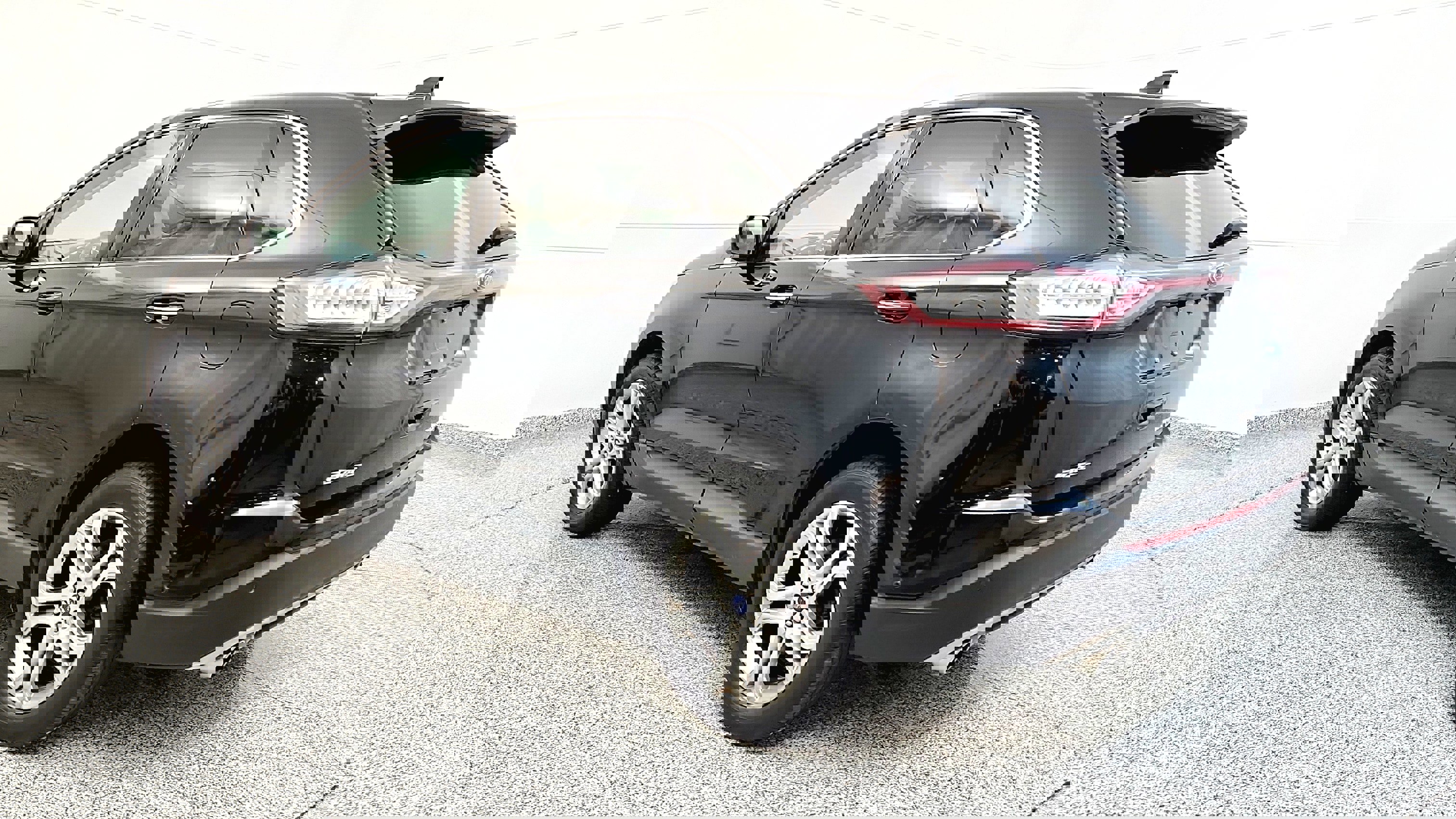Vehicle image 8 of 35