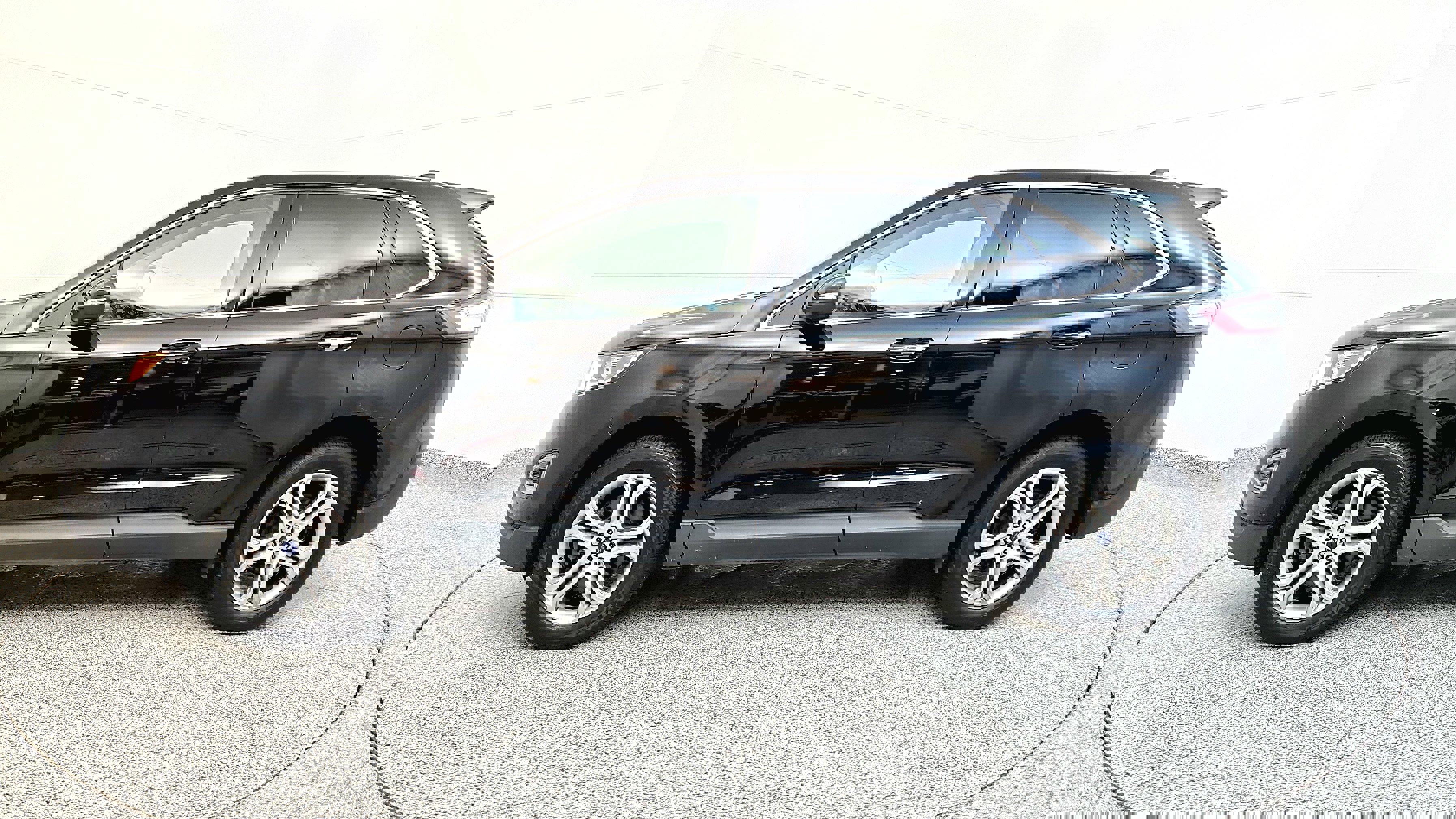 Vehicle image 2 of 35