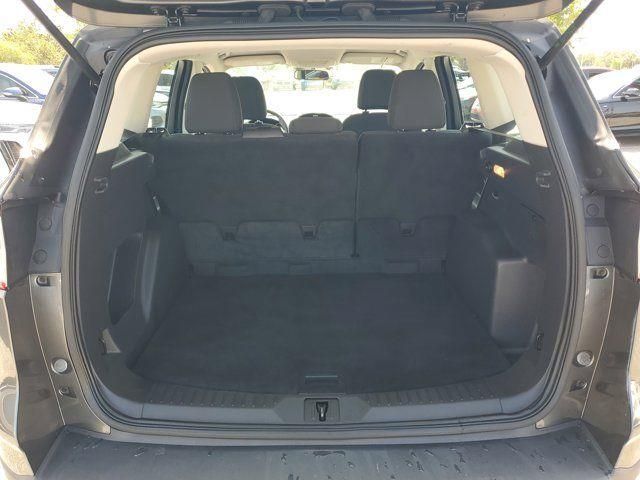 Vehicle image 8 of 23